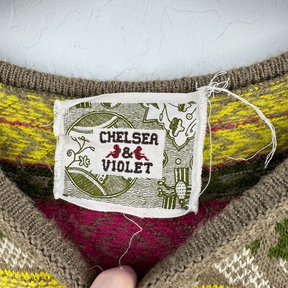 Chelsea & Violet Sweater Womens Large Green Pink Geometric Boho Long Sleeve Cozy - Picture 5 of 8